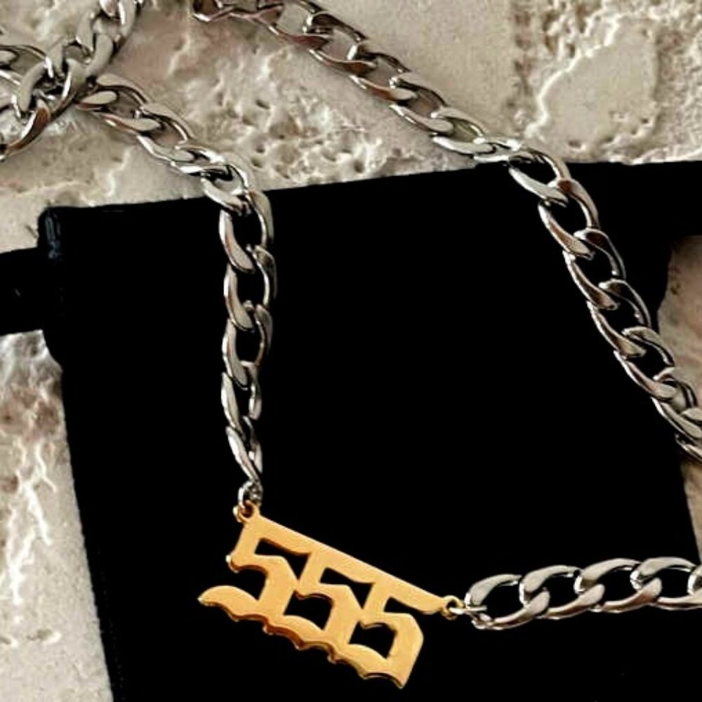 ANGEL NUMBER CURB NECKLACE - SILVER/GOLD